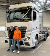 Frisch abgeholt: Aktuelle Actros Generation MP5 L